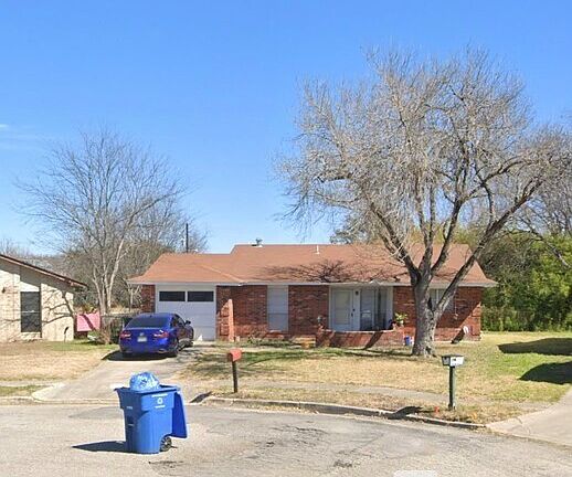 2nd image of 419 Samuel Dr