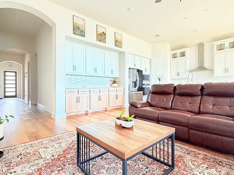 3008 Watterloo Ln — Photo 14