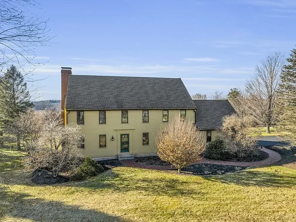 332 Still River Rd, Harvard, MA 01451