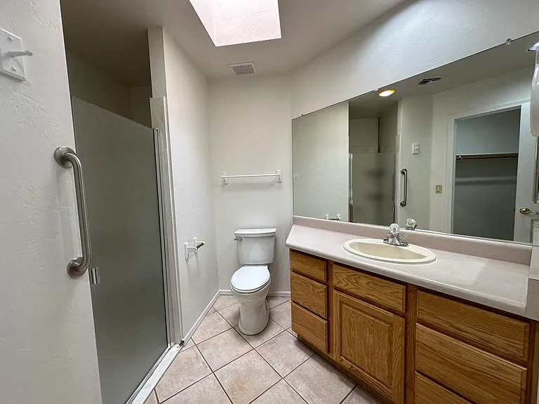8435 N Hanks Pl — Photo 22