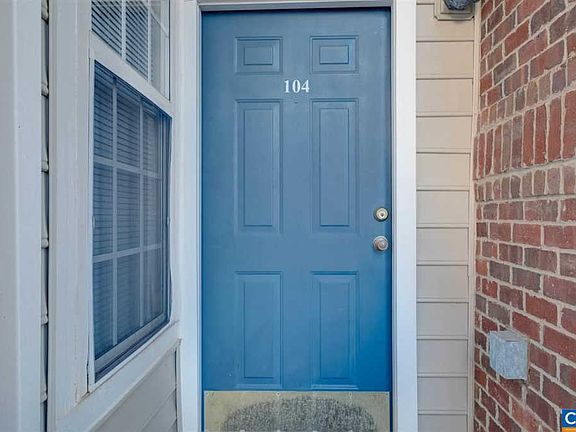 2nd image of 905 Dorchester Pl APT 104