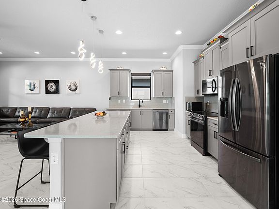 3rd image of 4578 Trovita Cir