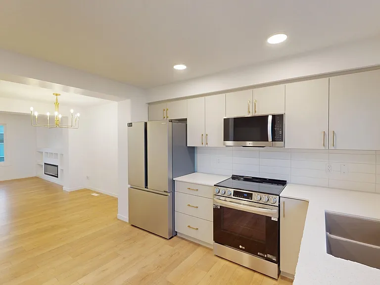 7032 Rosenthal Dr NW — Photo 2