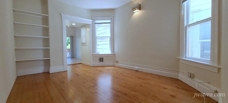 1st image of 3943 18th St #3945