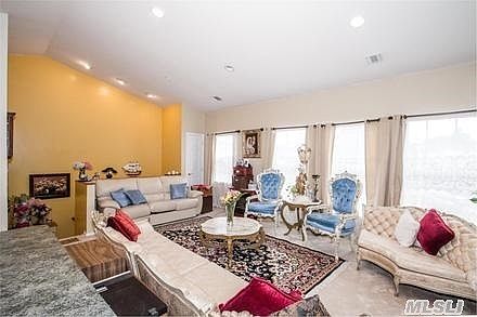 3rd image of 608 Narragansett Villas Dr