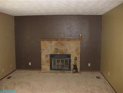 2nd image of 1550 Constitution Dr