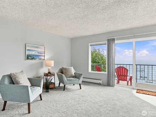 924 Shorewood Drive #C28, Bremerton, WA 98312