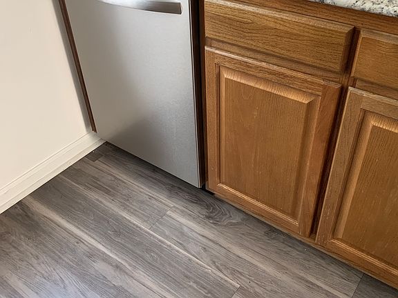 3rd image of 4420 Rivermill Ct