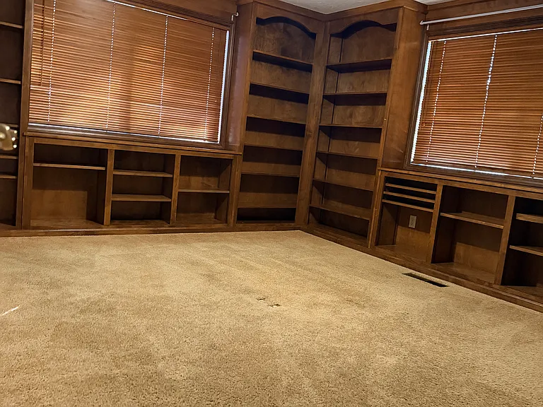 4515 Croisan Scenic Way S — Photo 7