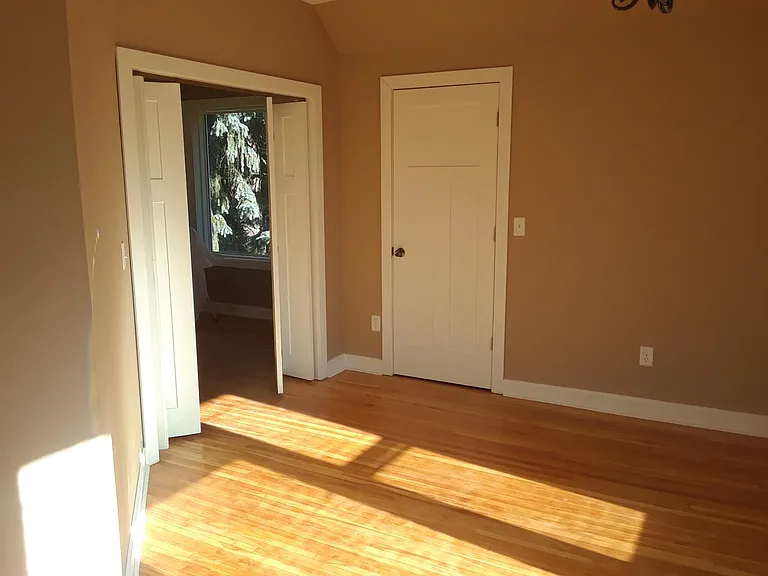 4350 Girard Ave N #2 — Photo 9