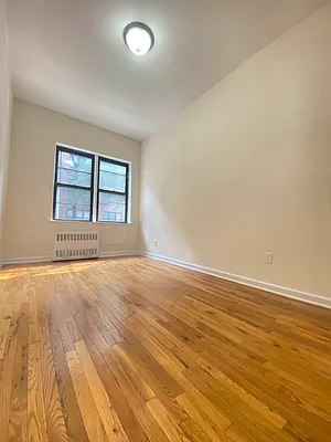 Rented by Bond New York | media 10