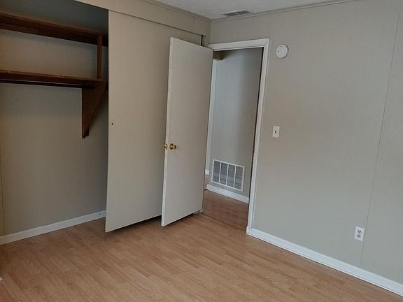 4th image of 570 Westbrook Ave