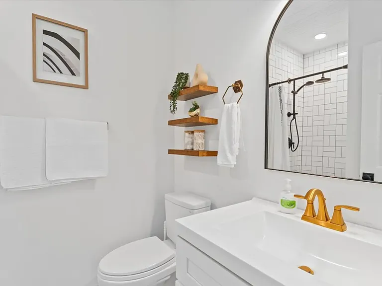 42 Cooper St — Photo 15