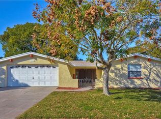 9031 Hunt Club Ln, Port Richey, FL 34668