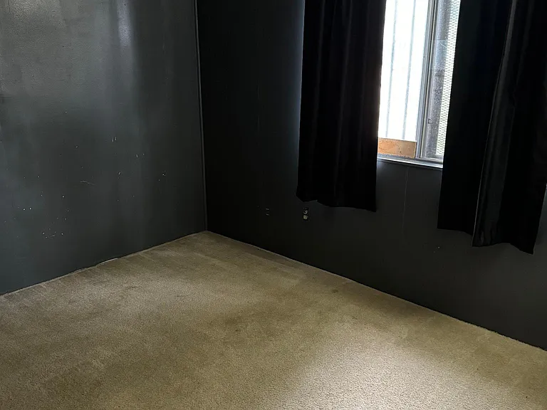 21225 Geens Pl — Photo 12