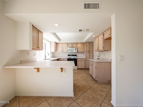 5th image of 3800 W LINDA Lane
