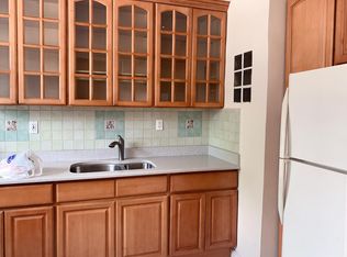 16439 75th Ave, Fresh Meadows, NY 11366