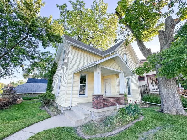 303 Page St NE, Grand Rapids, MI 49505