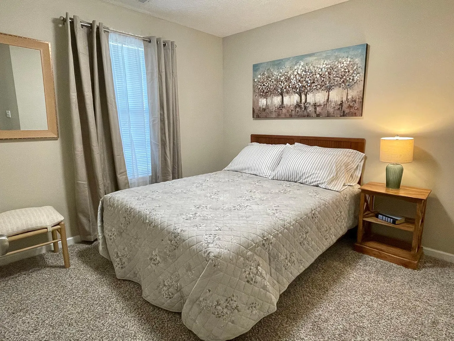 3 bed, 1108 sqft, $3,870 — Photo 4