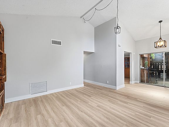 4th image of 7241 W Sunrise Boulevard