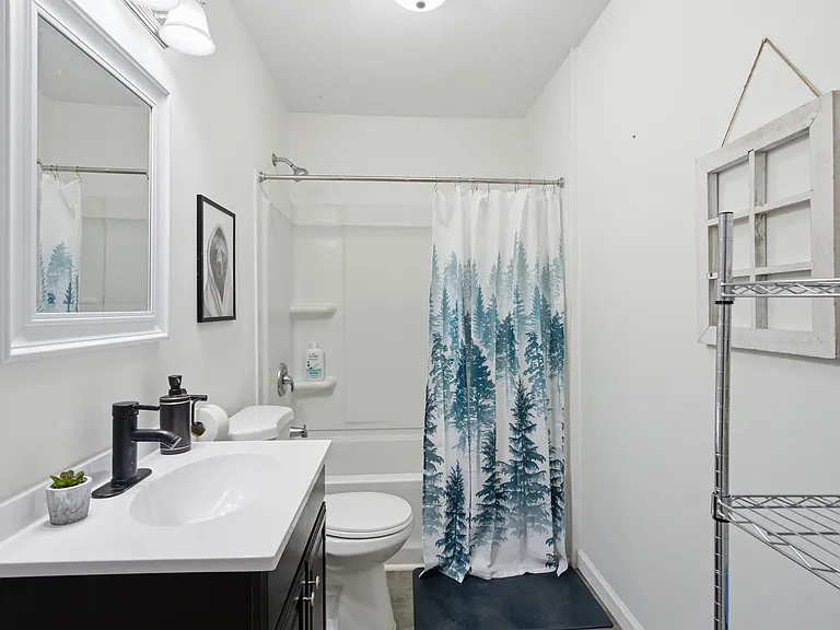 2416 Ridgecrest Dr — Photo 6