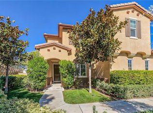 27273 Valderrama Dr, Valencia, CA 91381