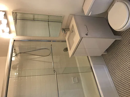 Rented by iHomeny Realty | media 18