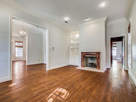 3rd image of 3212 Amherst Ave