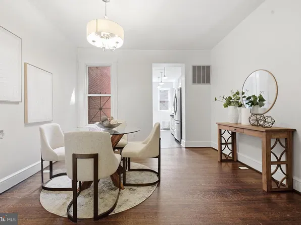 2152 Newport Pl NW, Washington, DC 20037