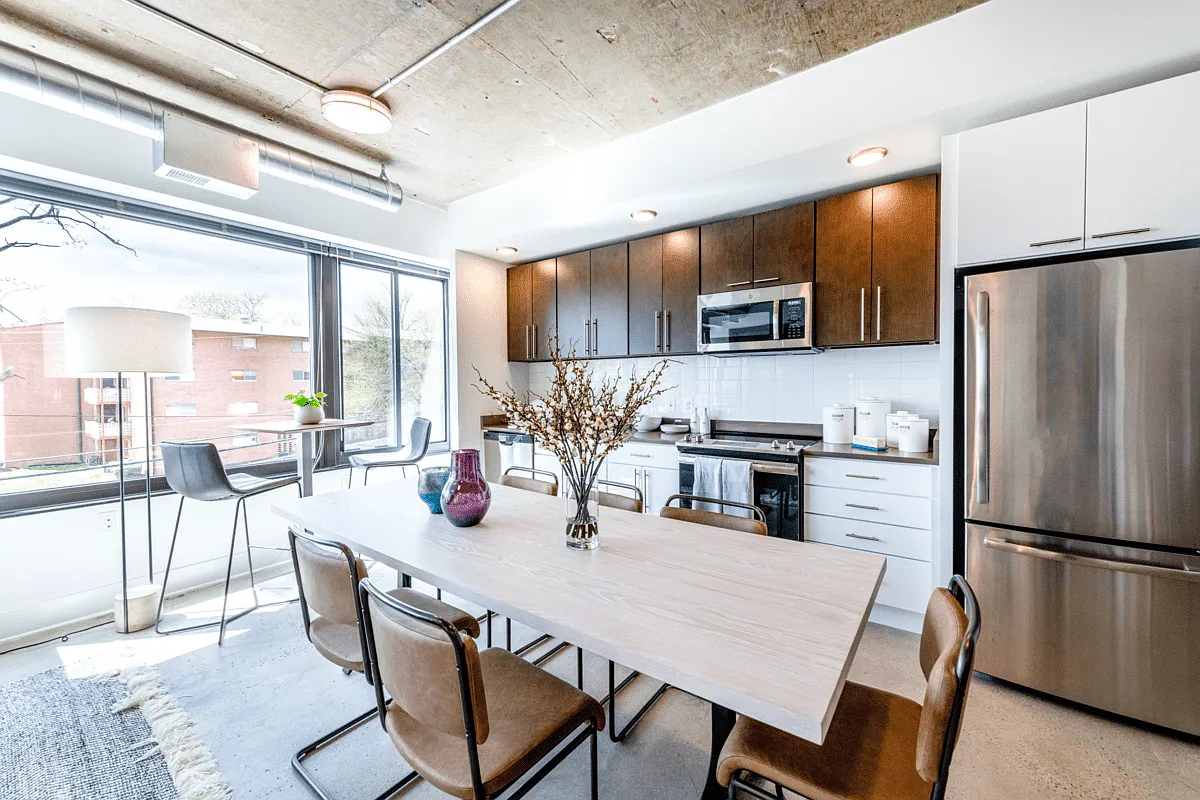 Mission Lofts — Photo 4