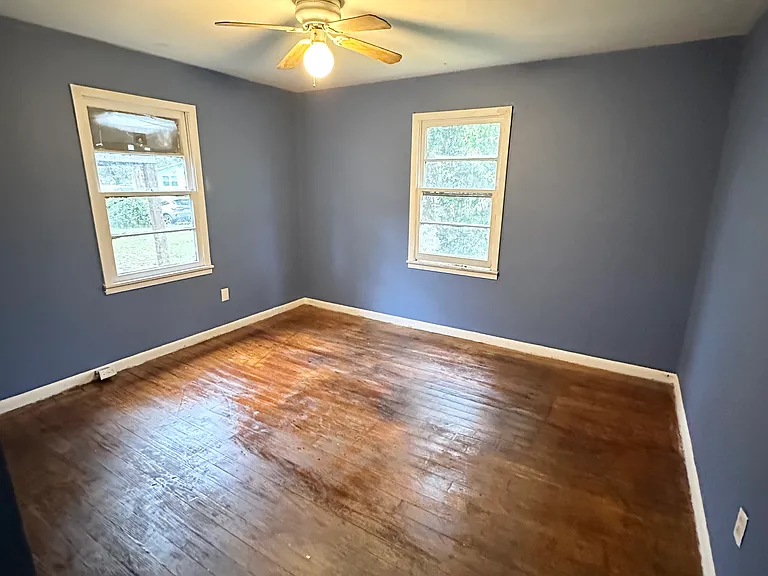 610 Sunset Dr — Photo 3
