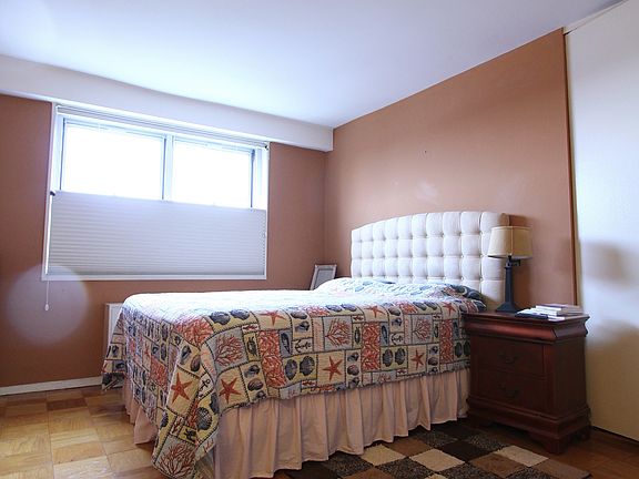 5th image of 6600 Kennedy Blvd E APT 11G