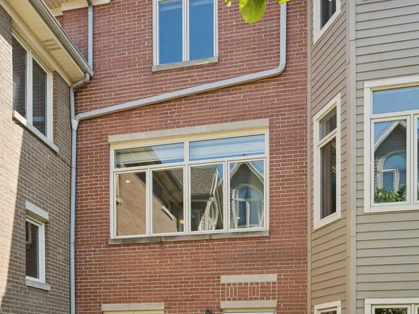 1251 W Fletcher St Unit E, Chicago, IL 60657