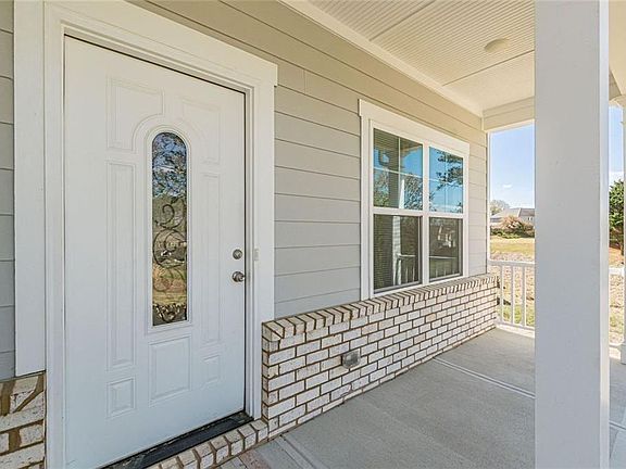 4th image of 2646 Neighborhood Walk S