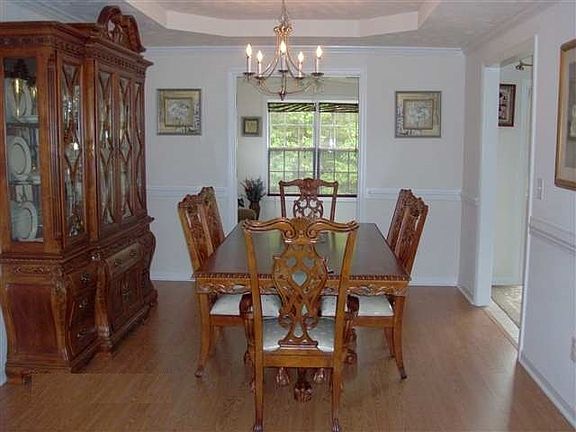 3rd image of 258 Rutherford Way