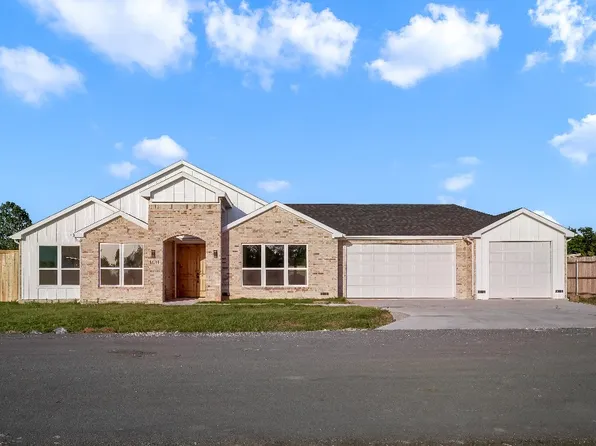 1031 Genesis Ln, Howe, TX 75459