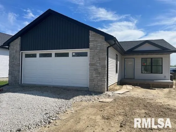 3125 W 34th St, Davenport, IA 52806