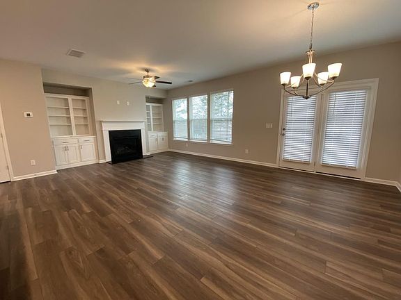 3rd image of 3437 Park Pointe Cir