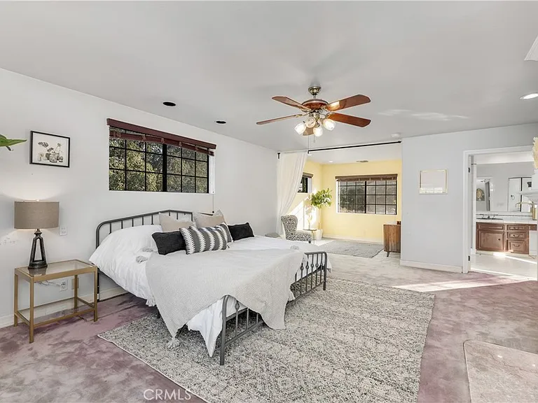 9348 Tujunga Canyon Blvd — Photo 33