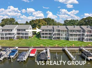 221 Riverfront St APT 12, Spring Lake, MI 49456