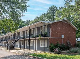 125 Honeysuckle Ln, Athens, GA 30606