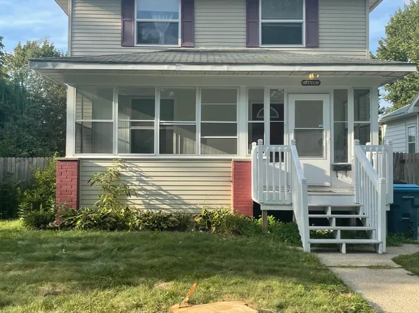 1415 Lane Blvd, Kalamazoo, MI 49001