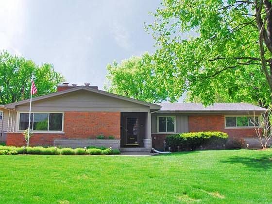1st image of 1129 Eastgate Dr