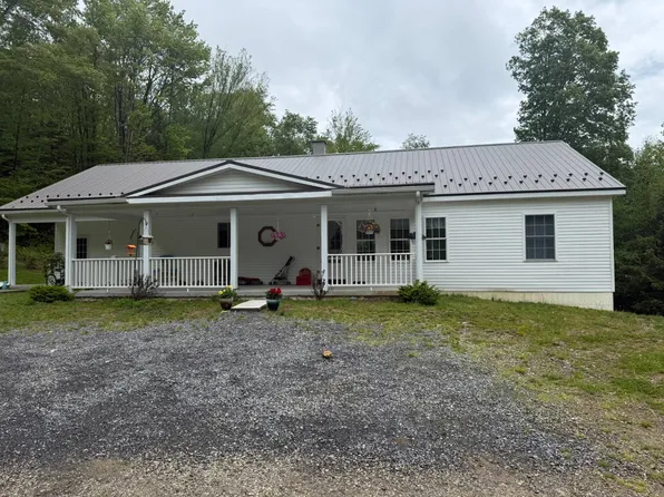 227 Vic Miller Rd, Strongstown, PA 15957