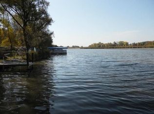 8012 Fox River Rd, Waterford, WI 53185