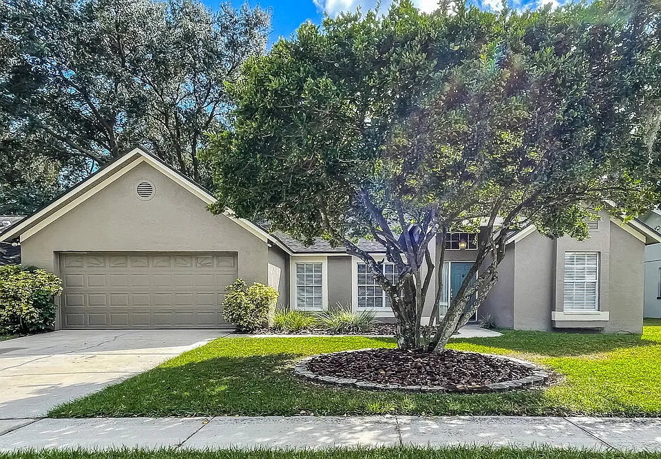1631 Carter Oaks Dr