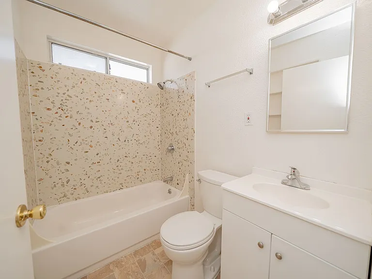 1930 Hearst Avenue — Photo 16