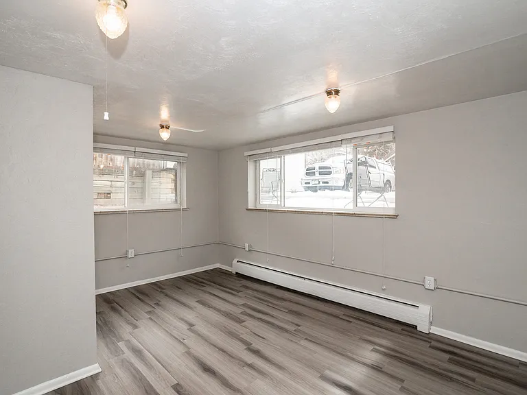 1325 Madison St — Photo 19