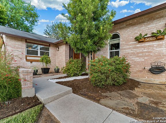 3rd image of 5815 Oak Country Way