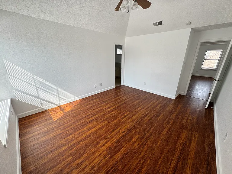 781 Pierre Ln — Photo 35